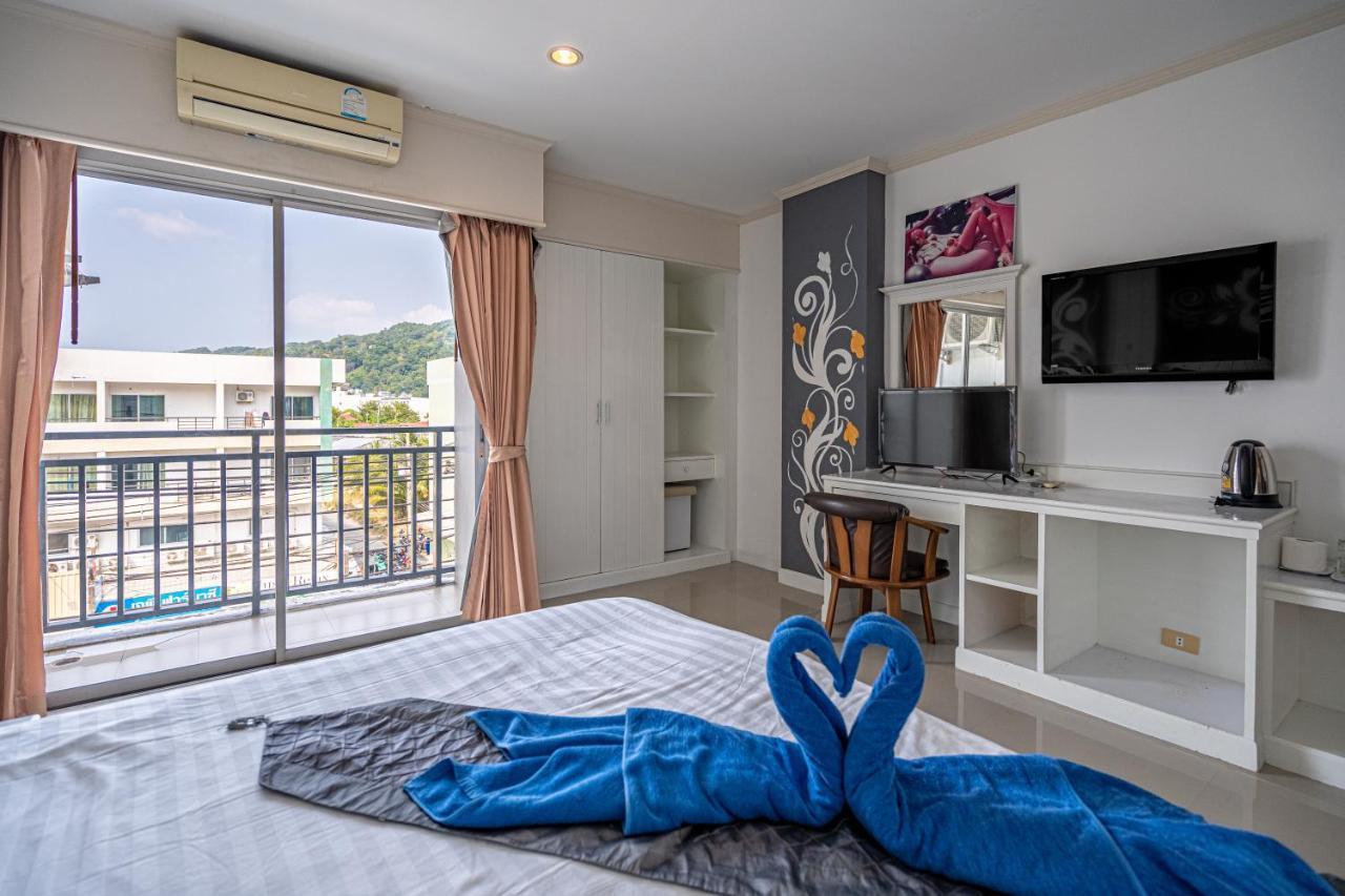 Santi White House Patong Exterior foto