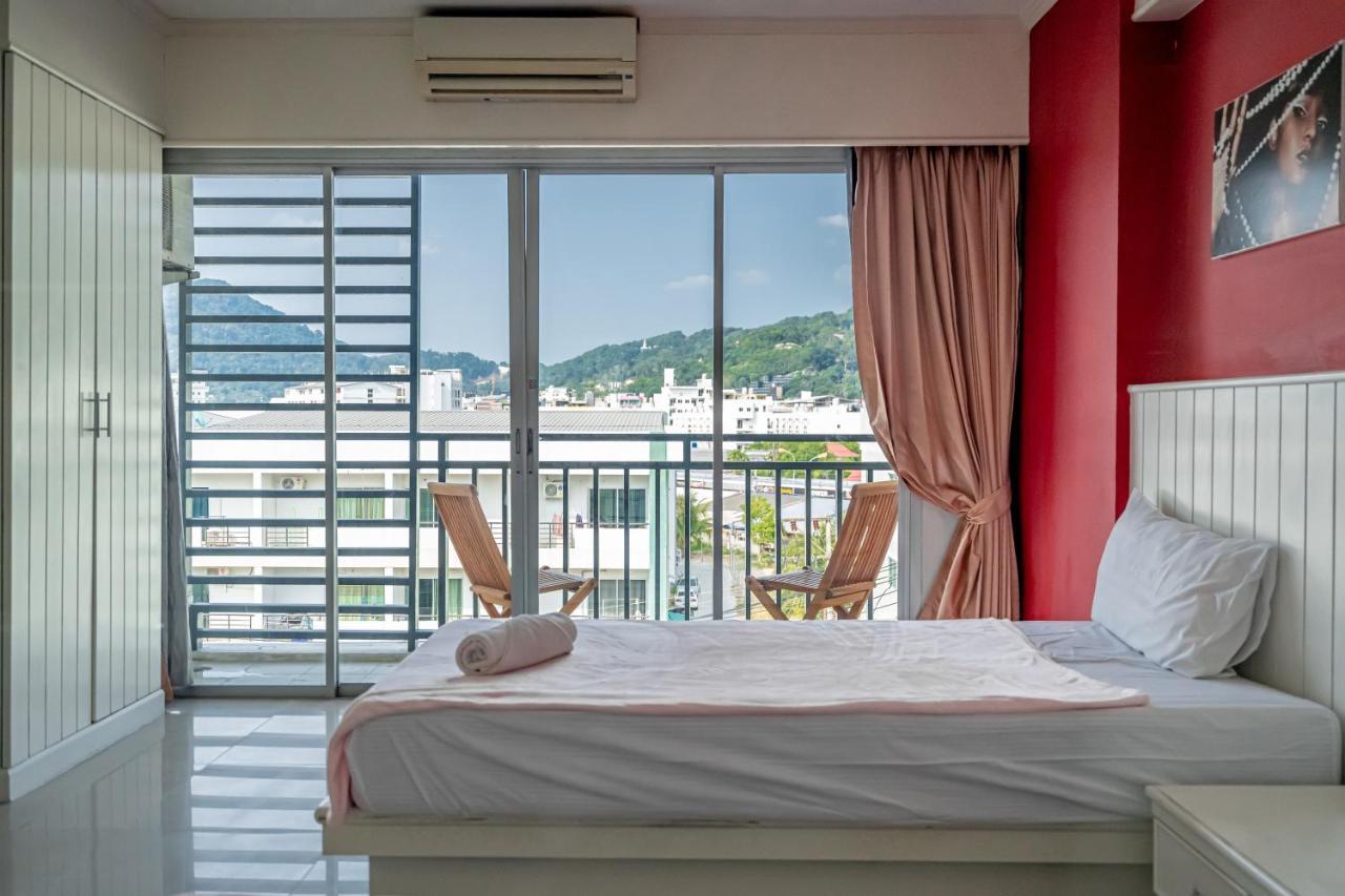 Santi White House Patong Exterior foto